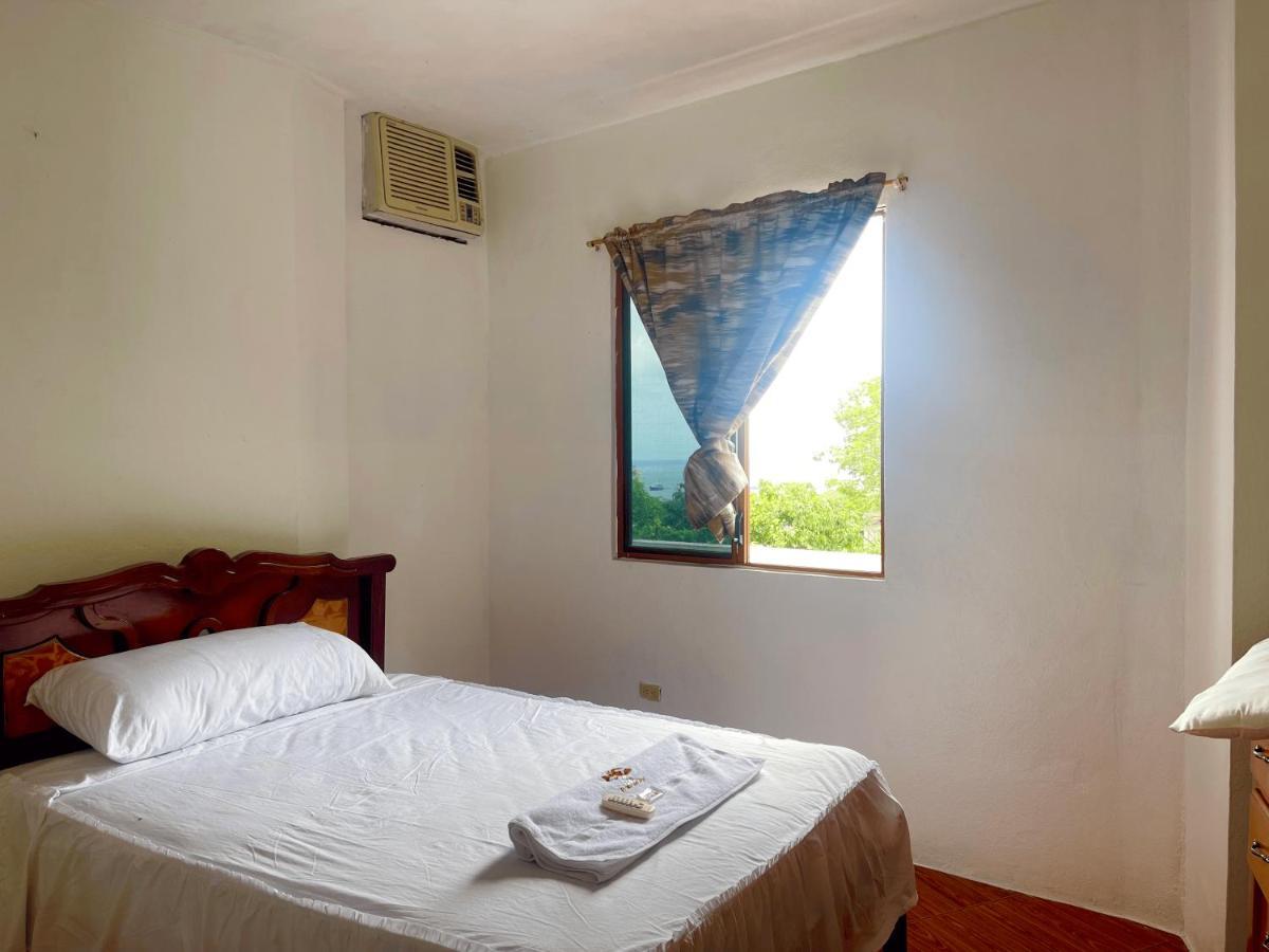 Hotel Hostal Vista Al Mar à Puerto Baquerizo Moreno Extérieur photo