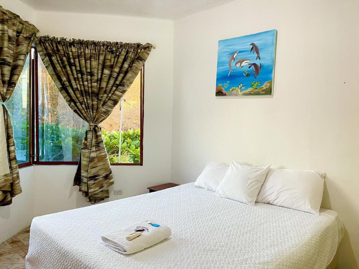 Hotel Hostal Vista Al Mar à Puerto Baquerizo Moreno Extérieur photo