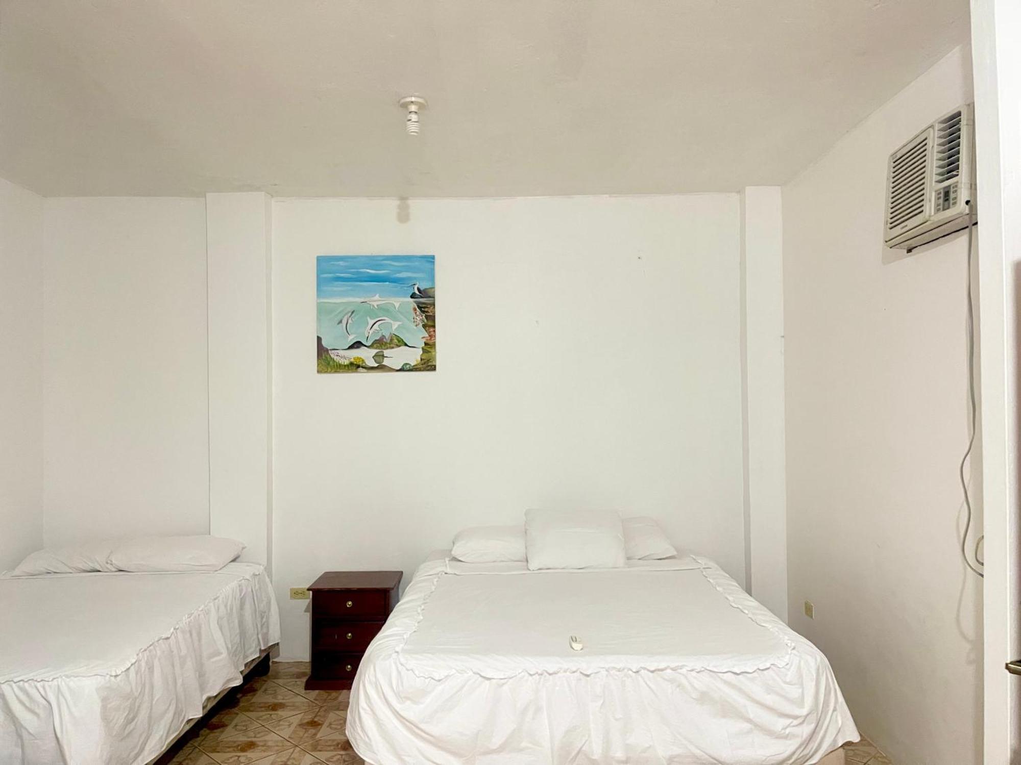 Hotel Hostal Vista Al Mar à Puerto Baquerizo Moreno Extérieur photo
