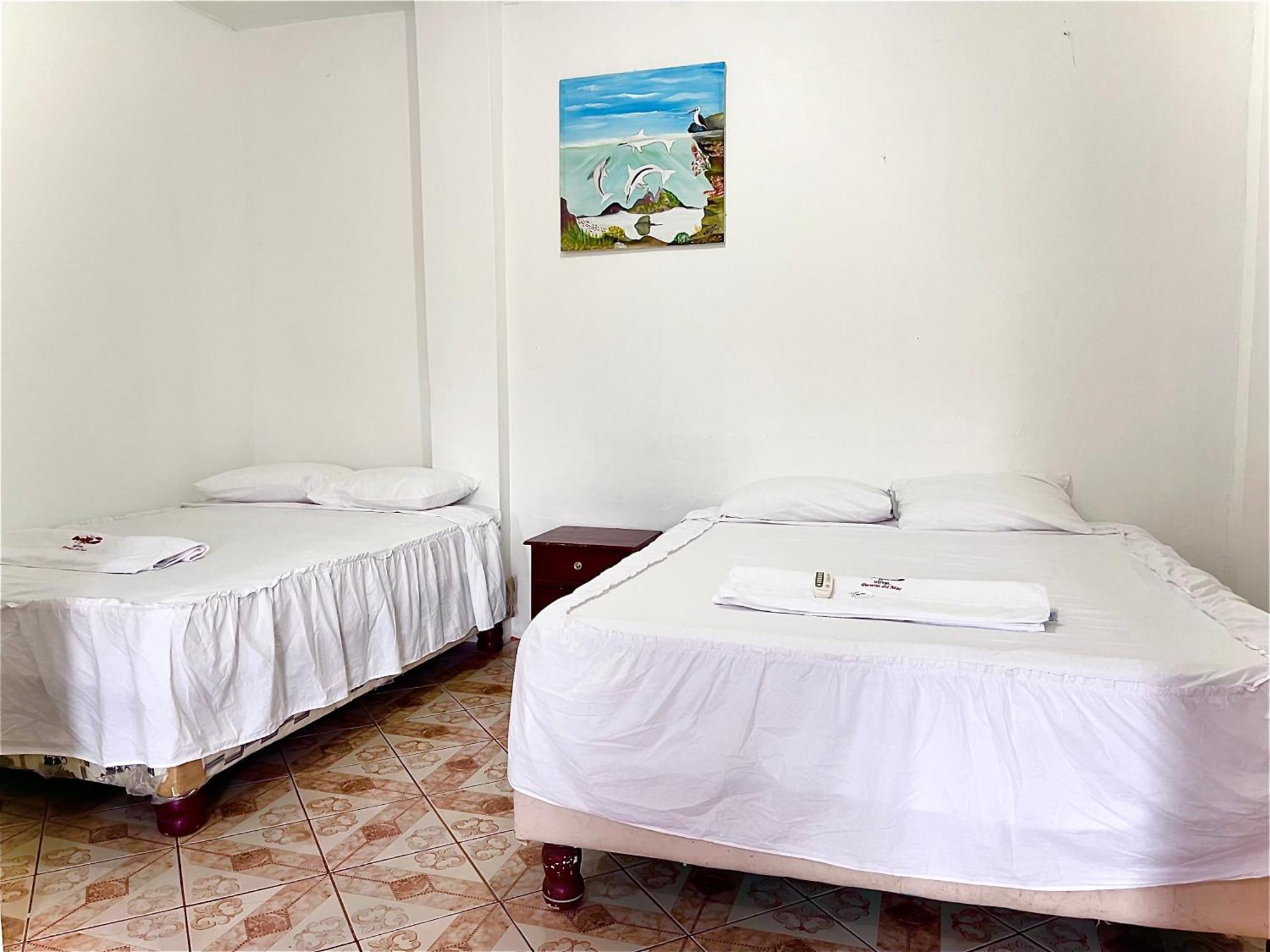 Hotel Hostal Vista Al Mar à Puerto Baquerizo Moreno Extérieur photo